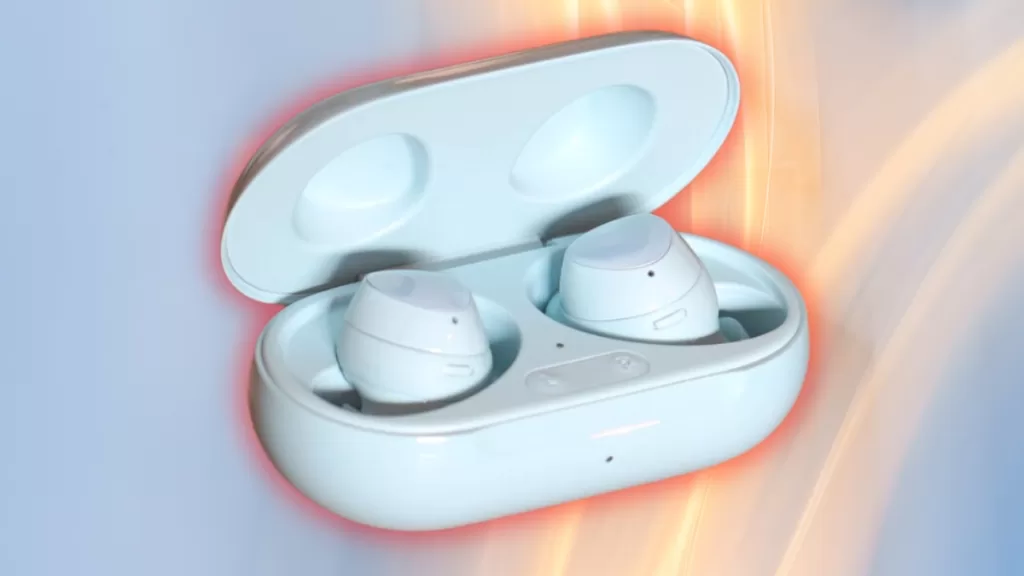 Charge your Galaxy Buds 3