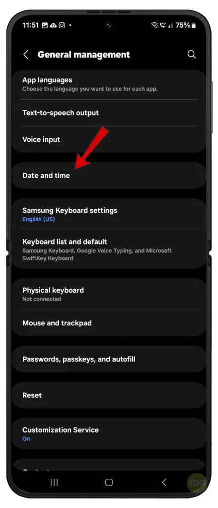 fix Galaxy z Flip 5 Messenger stuck on white screen not showing messages 10 1