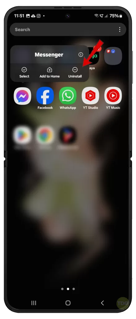 fix Galaxy z Flip 5 Messenger stuck on white screen not showing messages 12