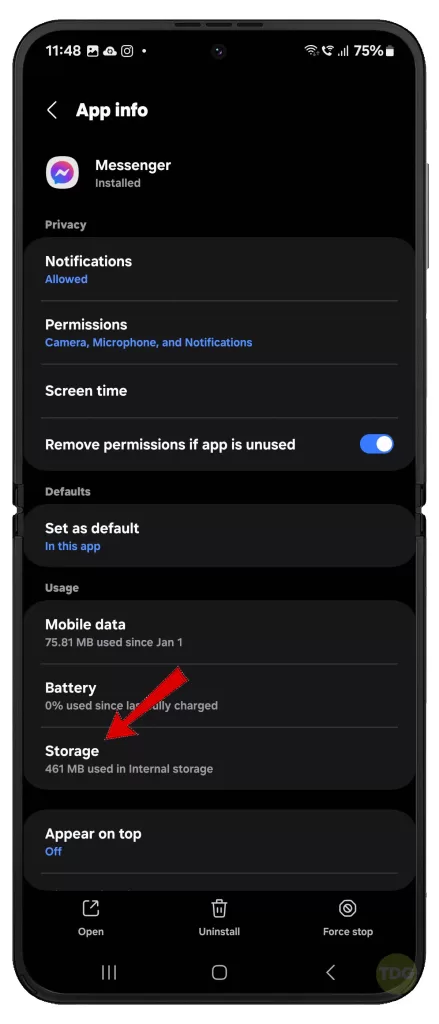 fix Galaxy z Flip 5 Messenger stuck on white screen not showing messages 6