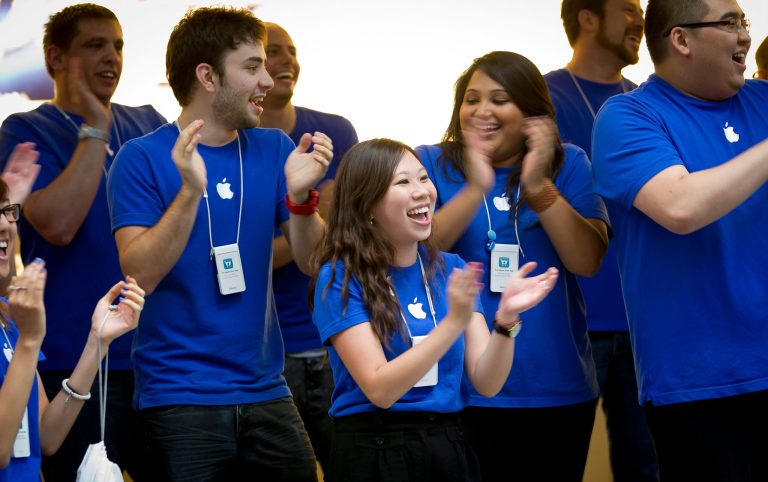 Apple Launches Month-Long In-Store Recycling Promo with Discounts on Accessories